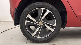 Used 2023 Tata Altroz XZ Plus 1.2 Petrol Manual tyres RIGHT REAR TYRE RIM VIEW
