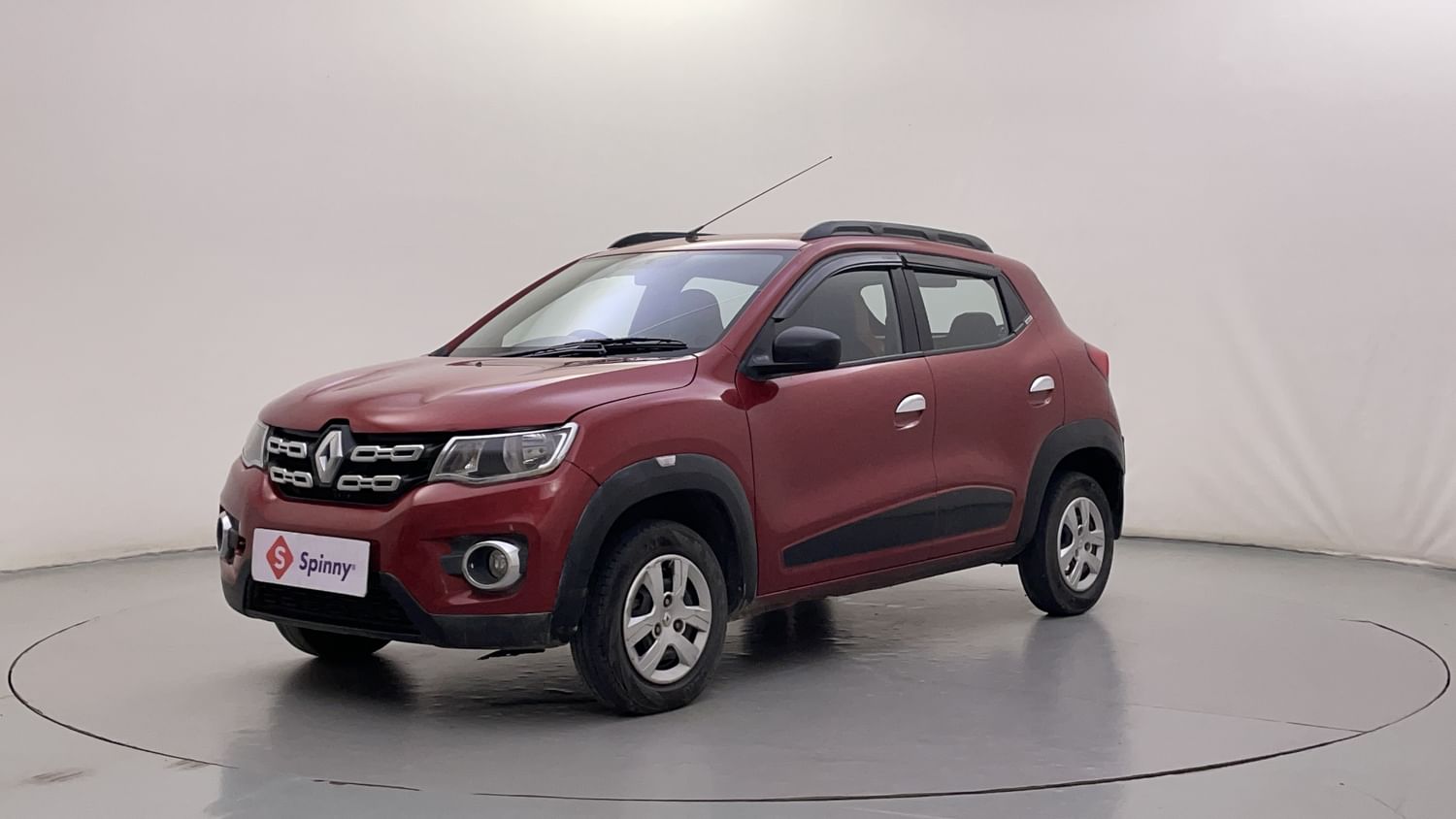 LEFT FRONT CORNER VIEW