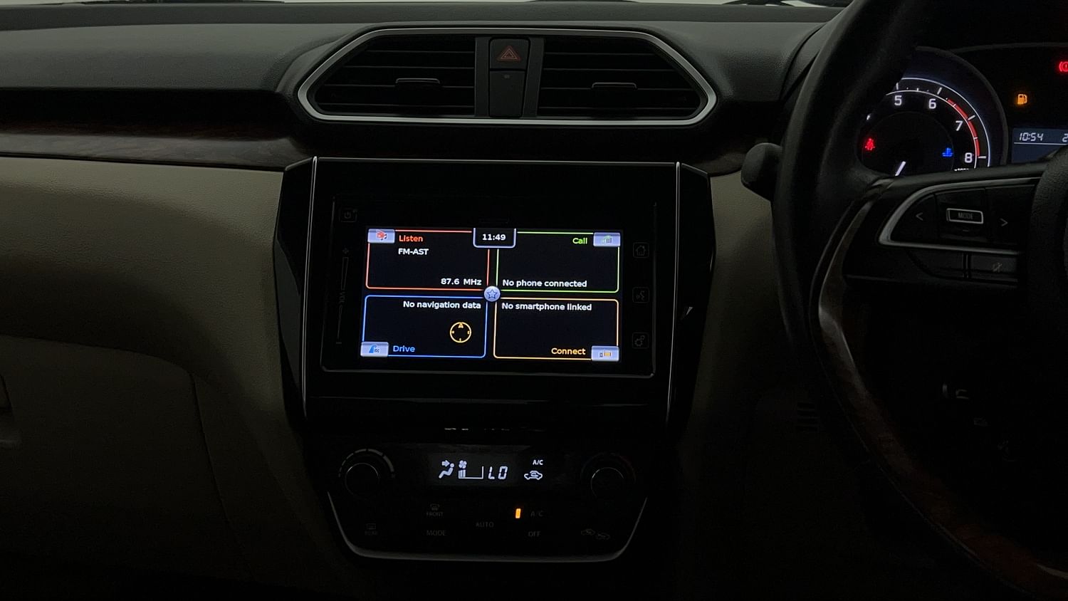New Maruti Suzuki Dzire interior MUSIC SYSTEM & AC CONTROL VIEW