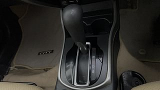Used 2018 Honda City V CVT Petrol Automatic interior GEAR  KNOB VIEW