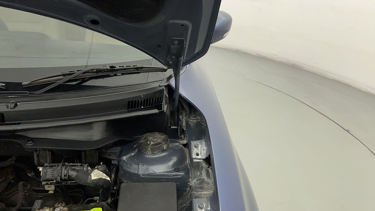 New Maruti Suzuki Dzire engine ENGINE LEFT SIDE HINGE & APRON VIEW
