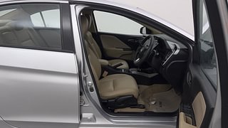 Used 2018 Honda City V CVT Petrol Automatic interior RIGHT SIDE FRONT DOOR CABIN VIEW