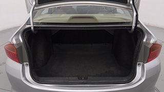 Used 2018 Honda City V CVT Petrol Automatic interior DICKY INSIDE VIEW