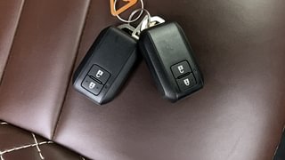 Used 2022 Maruti Suzuki Brezza ZXI Plus Dual Tone Petrol Manual extra CAR KEY VIEW