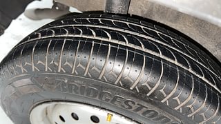 Used 2021 Maruti Suzuki Wagon R 1.0 [2019-2022] LXI (O) CNG Petrol+cng Manual tyres RIGHT REAR TYRE TREAD VIEW