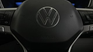 Used 2022 Volkswagen Taigun Topline 1.0 TSI AT Petrol Automatic top_features Airbags