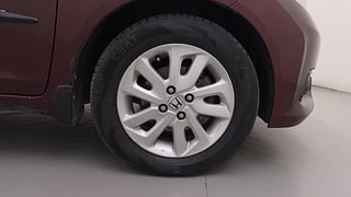 Used 2014 Honda Mobilio V Diesel Diesel Manual tyres RIGHT FRONT TYRE RIM VIEW