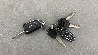 Used 2021 Maruti Suzuki Wagon R 1.0 [2019-2022] LXI (O) CNG Petrol+cng Manual extra CAR KEY VIEW