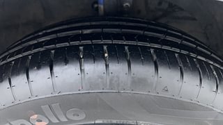 Used 2024 Maruti Suzuki Swift ZXI Plus AMT Petrol Automatic tyres RIGHT FRONT TYRE TREAD VIEW