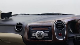 Used 2014 Honda Mobilio V Diesel Diesel Manual top_features Integrated (in-dash) music system