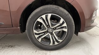 Used 2023 Tata Tigor Revotron XZ+ CNG Petrol+cng Manual tyres RIGHT FRONT TYRE RIM VIEW