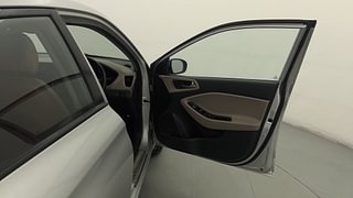 Used 2016 Hyundai Elite i20 Sportz 1.2 Petrol Manual interior RIGHT FRONT DOOR OPEN VIEW