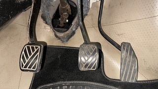 Used 2014 Maruti Suzuki Wagon R 1.0 [2010-2019] VXi Petrol Manual interior PEDALS VIEW