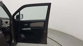 Used 2014 Maruti Suzuki Wagon R 1.0 [2010-2019] VXi Petrol Manual interior RIGHT FRONT DOOR OPEN VIEW