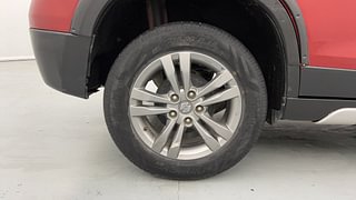 Used 2017 Maruti Suzuki Vitara Brezza [2016-2020] ZDi Plus Diesel Manual tyres RIGHT REAR TYRE RIM VIEW