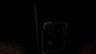 Used 2016 Hyundai Elite i20 Sportz 1.2 Petrol Manual interior GEAR  KNOB VIEW