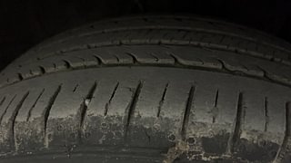 Used 2017 Hyundai Elite i20 Asta 1.4 CRDI Dual Tone Diesel Manual tyres RIGHT FRONT TYRE TREAD VIEW