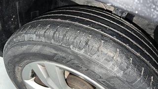 Used 2017 Maruti Suzuki Vitara Brezza [2016-2020] ZDi Plus Diesel Manual tyres LEFT FRONT TYRE TREAD VIEW