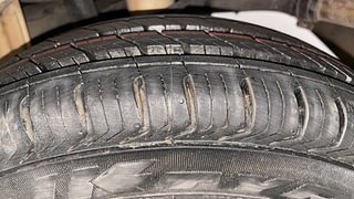 Used 2013 Maruti Suzuki Alto 800 Lxi Petrol Manual tyres LEFT REAR TYRE TREAD VIEW