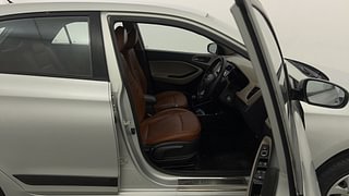 Used 2016 Hyundai Elite i20 Sportz 1.2 Petrol Manual interior RIGHT SIDE FRONT DOOR CABIN VIEW