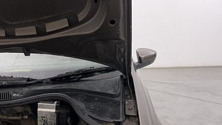 Used 2018 Volkswagen Polo Comfortline 1.0L (P) Petrol Manual engine ENGINE LEFT SIDE HINGE & APRON VIEW