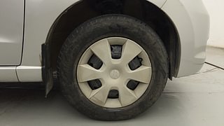 Used 2014 Maruti Suzuki A-Star [2012-2014] VXI Petrol Manual tyres RIGHT FRONT TYRE RIM VIEW