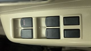 Used 2014 Maruti Suzuki A-Star [2012-2014] VXI Petrol Manual top_features Power windows