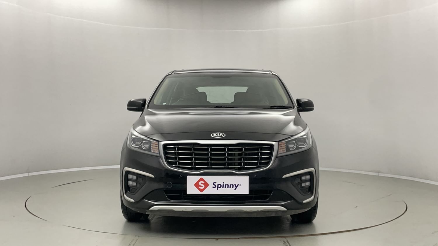 New Kia Carnival exterior FRONT VIEW