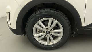 Used 2017 Hyundai Creta [2015-2018] 1.6 SX Plus Petrol Petrol Manual tyres LEFT FRONT TYRE RIM VIEW