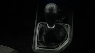 Used 2017 Hyundai Creta [2015-2018] 1.6 SX Plus Petrol Petrol Manual interior GEAR  KNOB VIEW