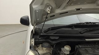 Used 2014 Maruti Suzuki A-Star [2012-2014] VXI Petrol Manual engine ENGINE RIGHT SIDE HINGE & APRON VIEW