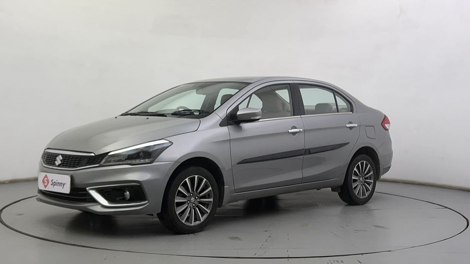 LEFT FRONT CORNER VIEW