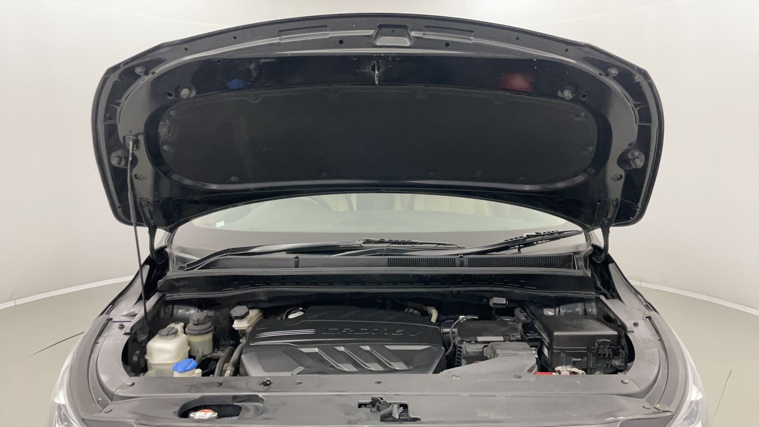 New Kia Carnival engine ENGINE & BONNET OPEN FRONT VIEW