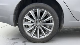 Used 2020 Maruti Suzuki Ciaz Alpha AT Petrol Petrol Automatic tyres RIGHT REAR TYRE RIM VIEW