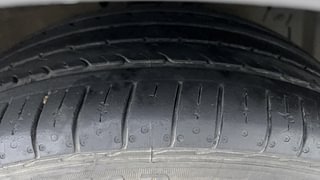 Used 2020 Maruti Suzuki Ciaz Alpha AT Petrol Petrol Automatic tyres RIGHT FRONT TYRE TREAD VIEW