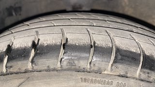 Used 2015 Hyundai Eon Magna 1.0l Petrol MT Petrol Manual tyres LEFT FRONT TYRE TREAD VIEW