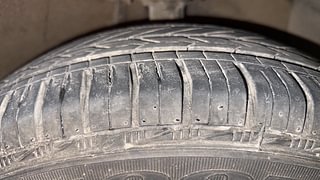 Used 2018 Hyundai Xcent SX Petrol Manual tyres RIGHT FRONT TYRE TREAD VIEW