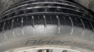 Used 2017 Maruti Suzuki Ciaz Alpha 1.4 MT Petrol Manual tyres LEFT REAR TYRE TREAD VIEW
