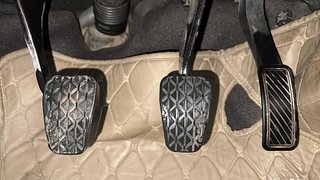 Used 2019 Ford Figo Titanium Petrol Petrol Manual interior PEDALS VIEW