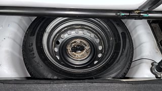 Used 2022 Hyundai New Santro 1.1 Sportz Executive CNG Petrol+cng Manual tyres SPARE TYRE VIEW