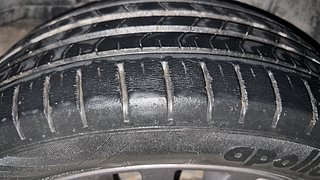Used 2017 Maruti Suzuki Ciaz Alpha 1.4 MT Petrol Manual tyres RIGHT REAR TYRE TREAD VIEW