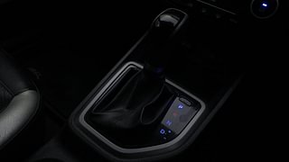 Used 2016 Hyundai Creta [2015-2018] 1.6 SX Plus Auto Petrol Petrol Automatic interior GEAR  KNOB VIEW