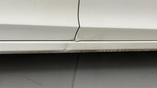 Used 2016 Honda City V Petrol Manual dents MINOR DENT