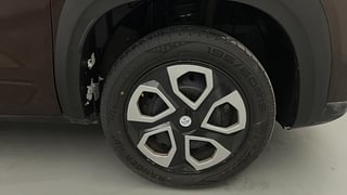 Used 2021 Renault Kiger RXT 1.0 Turbo MT Petrol Manual tyres RIGHT FRONT TYRE RIM VIEW