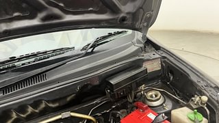 Used 2014 Maruti Suzuki Alto 800 Lxi Petrol Manual engine ENGINE LEFT SIDE HINGE & APRON VIEW