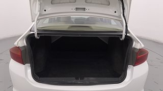 Used 2016 Honda City V Petrol Manual interior DICKY INSIDE VIEW
