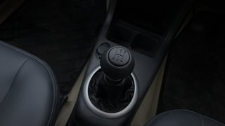 Used 2011 Maruti Suzuki Swift Dzire VXi Petrol Manual interior GEAR  KNOB VIEW