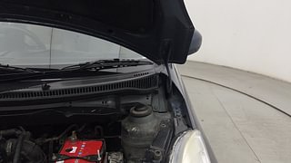 Used 2013 Maruti Suzuki Swift [2011-2017] LXi Petrol Manual engine ENGINE LEFT SIDE HINGE & APRON VIEW