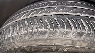 Used 2016 Honda City V Petrol Manual tyres RIGHT FRONT TYRE TREAD VIEW