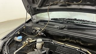 Used 2014 Maruti Suzuki Alto 800 Lxi Petrol Manual engine ENGINE RIGHT SIDE HINGE & APRON VIEW